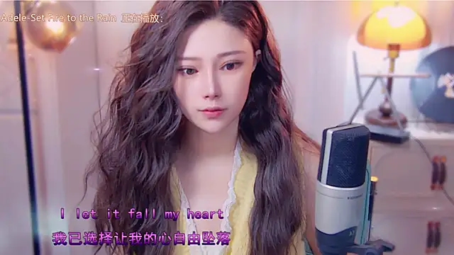 Snapshot of cherry-fa chatting on 15, 10, 2025 cherry-fa online show from 15, 10, 2025