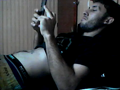 Snapshot of hique25 chatting on 9, 11, 2025 hique25 online show from 9, 11, 2025