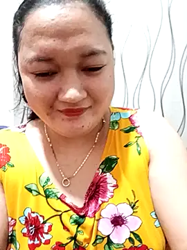 Snapshot of sweetannie13 chatting on 27, 10, 2025 sweetannie13 online show from 27, 10, 2025