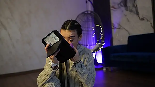 Snapshot of RachelRavee chatting on 22, 3, 2026 RachelRavee online show from 22, 3, 2026