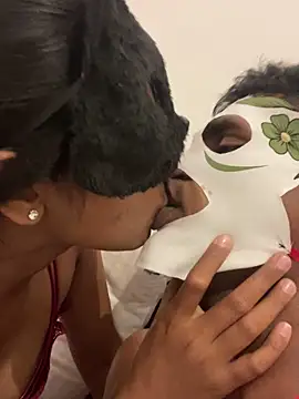 Nora-2003 online show from 25, 2, 2026