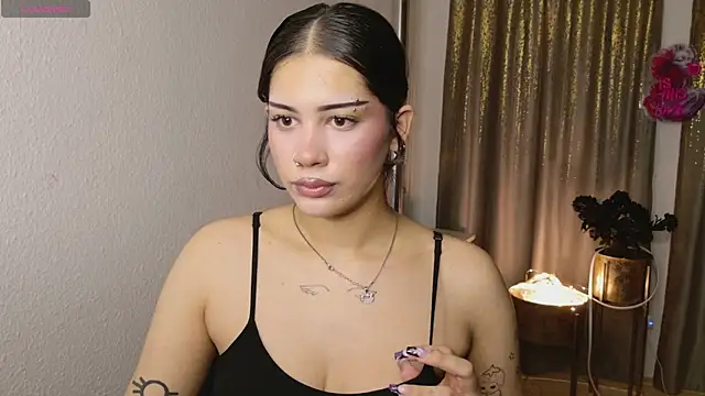 LoraShines online show from 19, 3, 2026