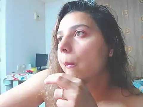 Snapshot of MadisonCharm chatting on 16, 4, 2026 MadisonCharm online show from 16, 4, 2026