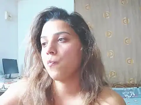 Snapshot of MadisonCharm chatting on 18, 4, 2026 MadisonCharm online show from 18, 4, 2026