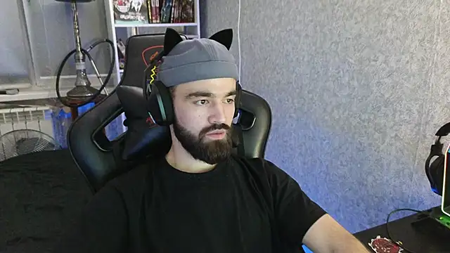 Nik Namee online show from 30, 10, 2025