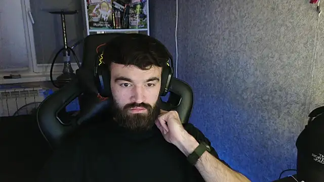 Nik Namee online show from 14, 11, 2025