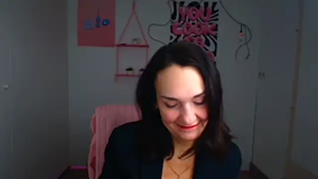 Snapshot of Rosie_Rosee chatting on 4, 3, 2026 Rosie Rosee online show from 4, 3, 2026