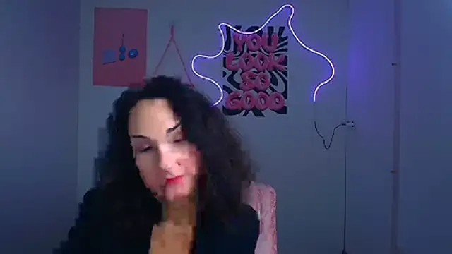 Snapshot of Rosie_Rosee chatting on 6, 3, 2026 Rosie Rosee online show from 6, 3, 2026