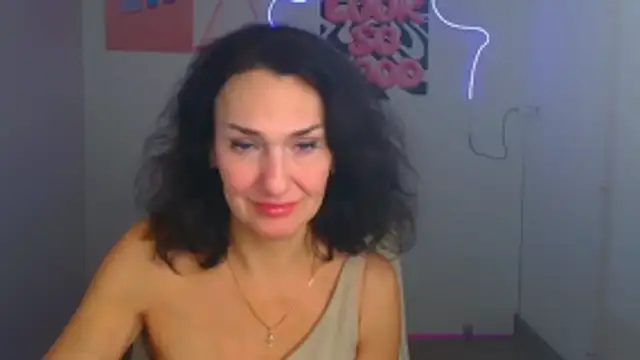 Snapshot of Rosie_Rosee chatting on 29, 3, 2026 Rosie Rosee online show from 29, 3, 2026