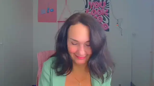 Snapshot of Rosie_Rosee chatting on 1, 4, 2026 Rosie Rosee online show from 1, 4, 2026