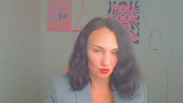 Snapshot of Rosie_Rosee chatting on 23, 4, 2026 Rosie Rosee online show from 23, 4, 2026