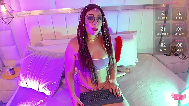  nicole moon online show from 31, 10, 2025