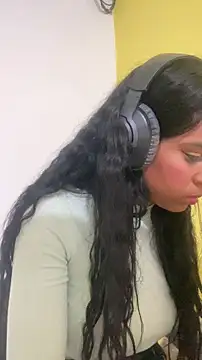 thepicis online show from 21, 10, 2025