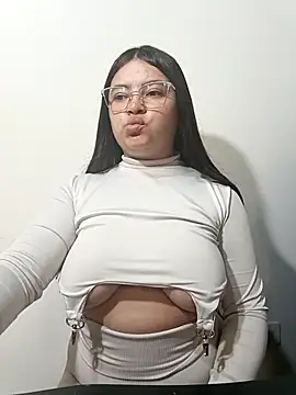 sofia athome online show from 3, 11, 2025