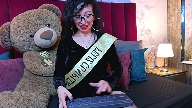 CHIARAJJONES online show from 4, 6, 2026