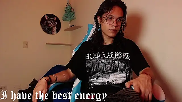 tom 1945 online show from 19, 12, 2025