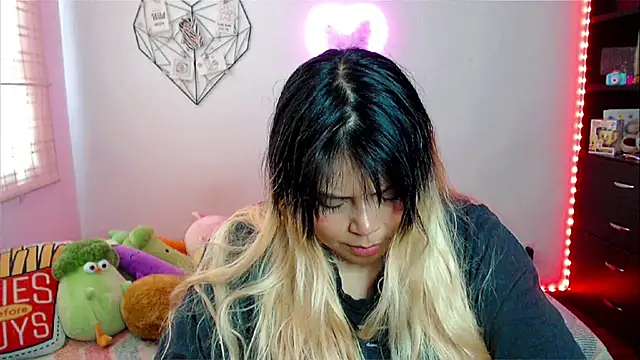 EllieMoonX online show from 11, 3, 2026