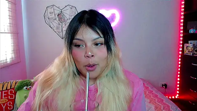 EllieMoonX online show from 17, 3, 2026