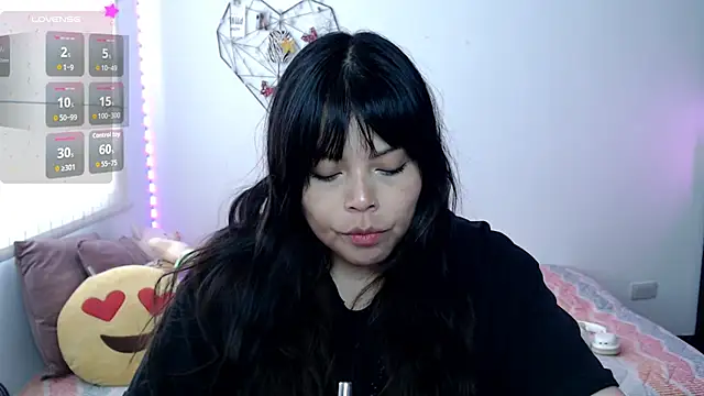 Snapshot of EllieMoonX chatting on 16, 7, 2026 EllieMoonX online show from 16, 7, 2026