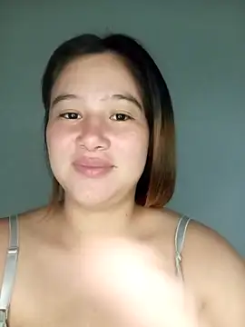 Snapshot of Natacha_02 chatting on 6, 1, 2026 Natacha 02 online show from 6, 1, 2026