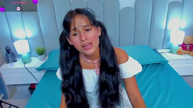 Snapshot of luly_dreams chatting on 25, 3, 2026 luly dreams online show from 25, 3, 2026