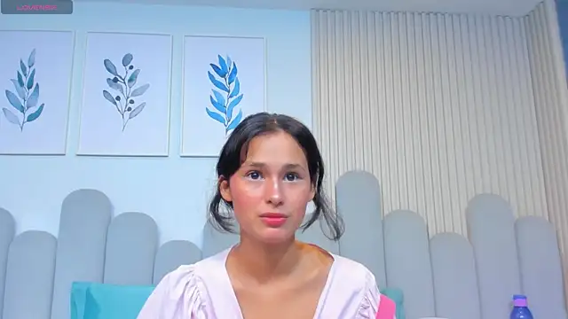 Snapshot of luly_dreams chatting on 5, 6, 2026 luly dreams online show from 5, 6, 2026