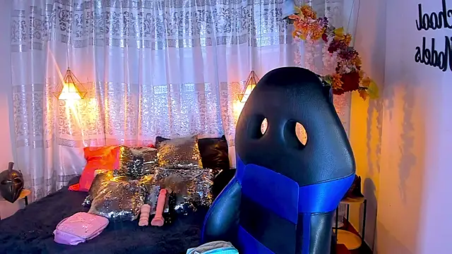 Snapshot of ZAMMIRA chatting on 9, 11, 2025 ZAMMIRA online show from 9, 11, 2025