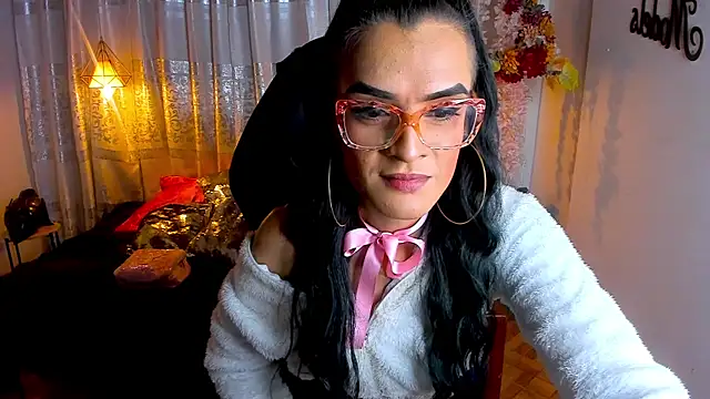 Snapshot of ZAMMIRA chatting on 12, 11, 2025 ZAMMIRA online show from 12, 11, 2025