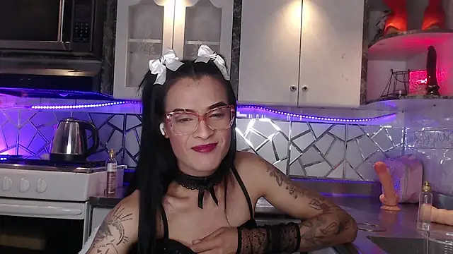 Snapshot of ZAMMIRA chatting on 4, 12, 2025 ZAMMIRA online show from 4, 12, 2025