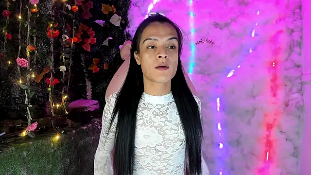 Snapshot of ZAMMIRA chatting on 16, 12, 2025 ZAMMIRA online show from 16, 12, 2025