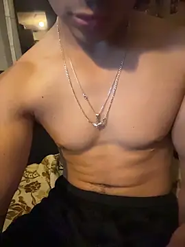 Snapshot of Gmktulon chatting on 31, 10, 2025 Gmktulon online show from 31, 10, 2025