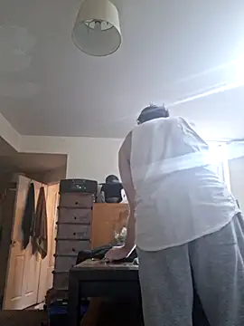 Snapshot of DelayedAnalog720 chatting on 24, 11, 2025 DelayedAnalog720 online show from 24, 11, 2025