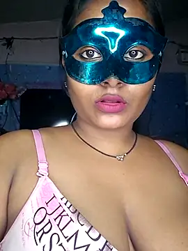 Snapshot of Sweet-Maddlina chatting on 20, 7, 2026 Sweet-Maddlina online show from 20, 7, 2026