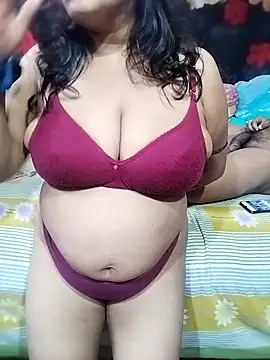 Snapshot of modhu82 chatting on 15, 3, 2026 modhu82 online show from 15, 3, 2026