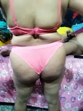 Snapshot of modhu82 chatting on 3, 4, 2026 modhu82 online show from 3, 4, 2026