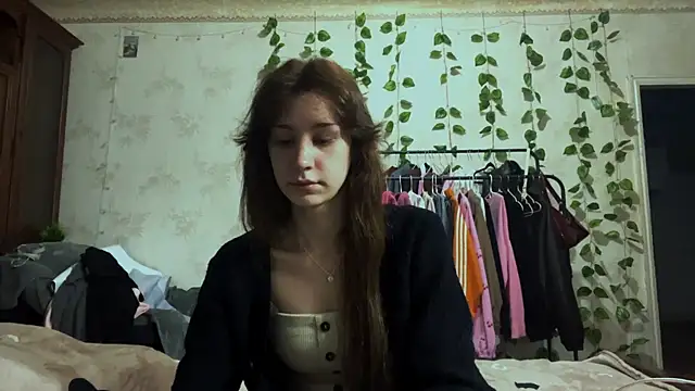 Snapshot of WildPeachh chatting on 25, 11, 2025 WildPeachh online show from 25, 11, 2025