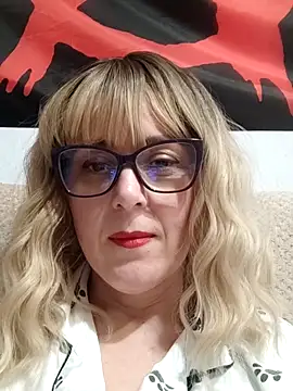 Snapshot of Amelialove42 chatting on 12, 3, 2026 Amelialove42 online show from 12, 3, 2026