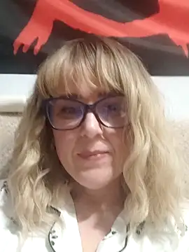 Snapshot of Amelialove42 chatting on 15, 3, 2026 Amelialove42 online show from 15, 3, 2026
