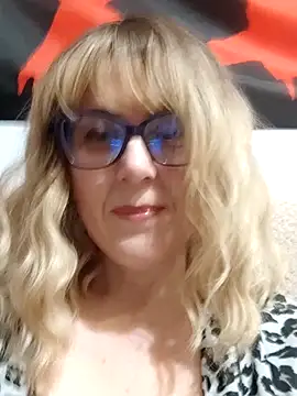 Snapshot of Amelialove42 chatting on 17, 3, 2026 Amelialove42 online show from 17, 3, 2026