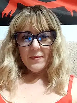 Snapshot of Amelialove42 chatting on 21, 3, 2026 Amelialove42 online show from 21, 3, 2026