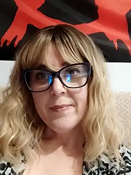 Snapshot of Amelialove42 chatting on 24, 3, 2026 Amelialove42 online show from 24, 3, 2026