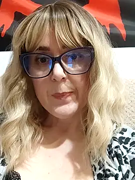 Snapshot of Amelialove42 chatting on 1, 4, 2026 Amelialove42 online show from 1, 4, 2026