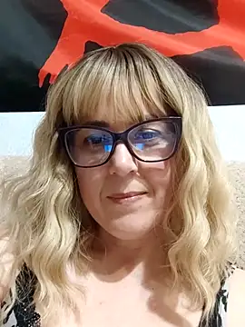 Snapshot of Amelialove42 chatting on 22, 4, 2026 Amelialove42 online show from 22, 4, 2026