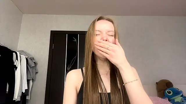 AntoniaMoravick online show from 14, 11, 2025