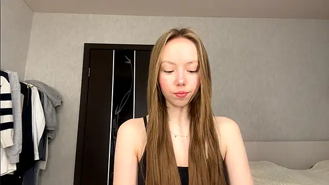 AntoniaMoravick online show from 15, 12, 2025