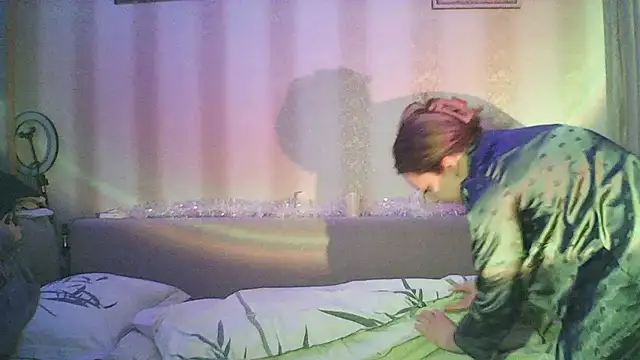 Snapshot of MoodieMira chatting on 4, 2, 2026 MoodieMira online show from 4, 2, 2026