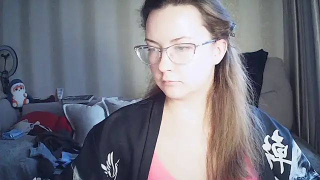 Snapshot of MoodieMira chatting on 24, 3, 2026 MoodieMira online show from 24, 3, 2026