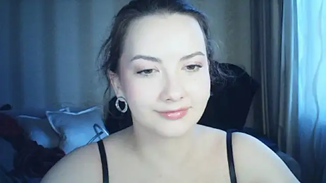 Snapshot of MoodieMira chatting on 3, 4, 2026 MoodieMira online show from 3, 4, 2026