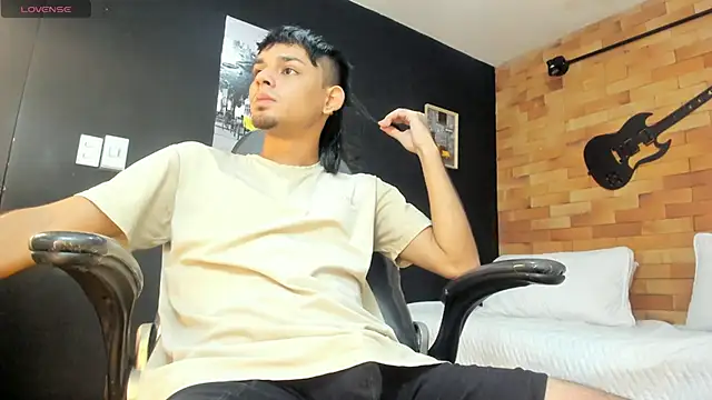 Snapshot of Kail_nil chatting on 19, 11, 2025 Kail nil online show from 19, 11, 2025