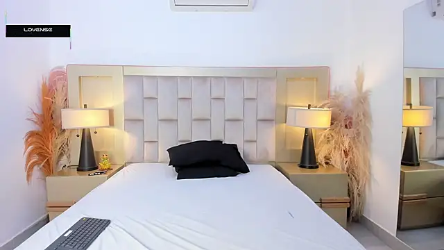 Snapshot of Zahir_Ashar chatting on 24, 4, 2026 Zahir Ashar online show from 24, 4, 2026